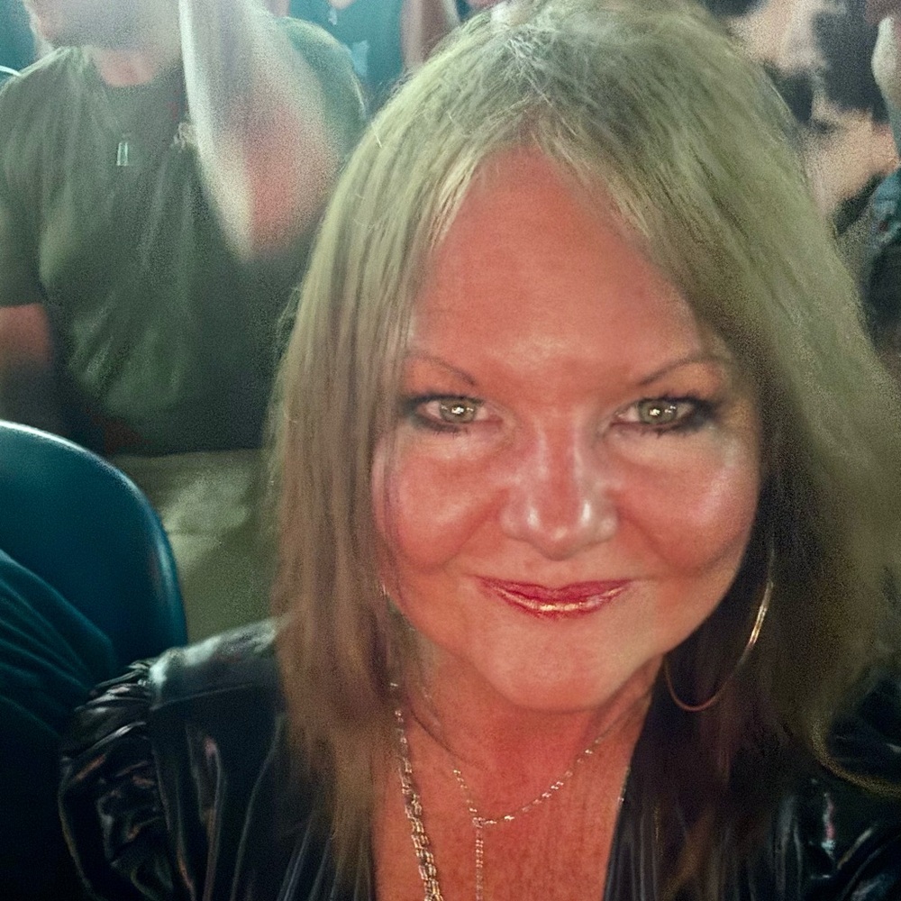 Meet your Posher, Candy